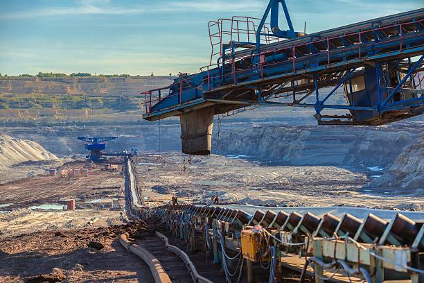 Long conveyor belt transporting ore to the power plant